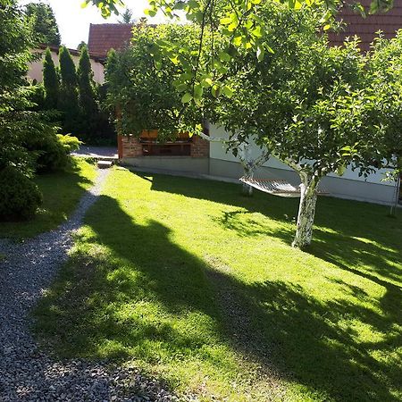 Holiday Home Amila Високо Экстерьер фото