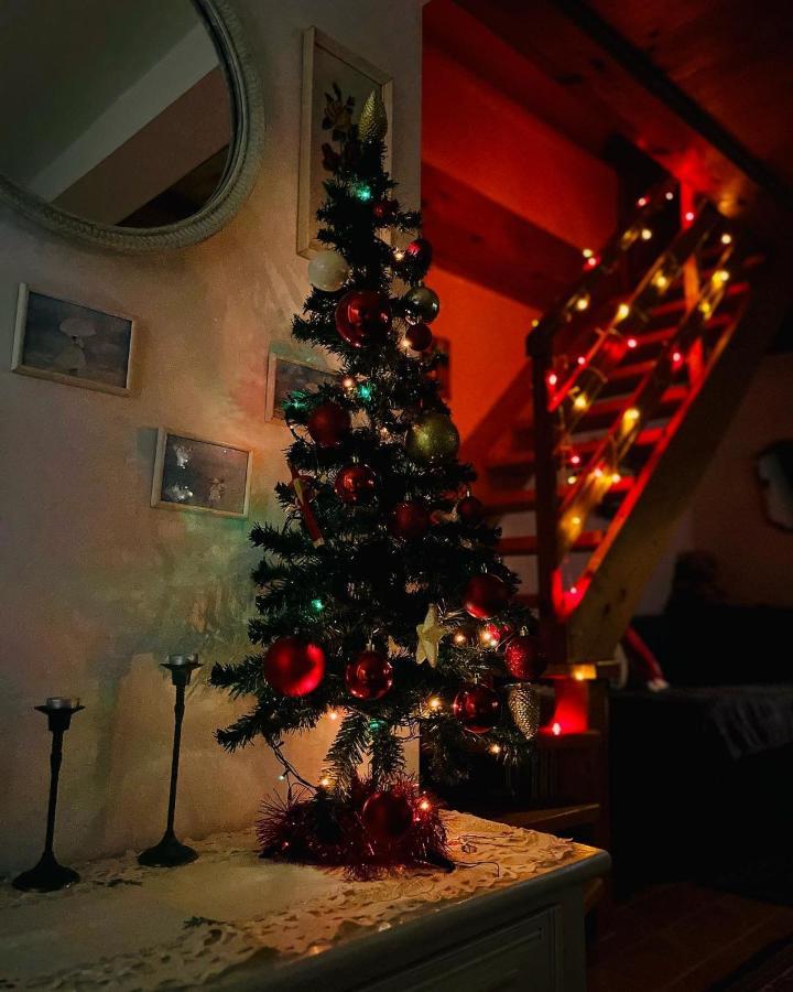 Holiday Home Amila Високо Экстерьер фото