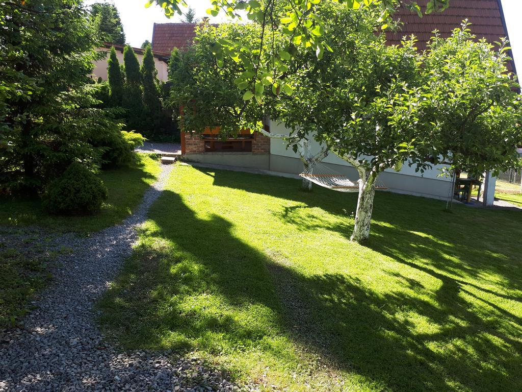 Holiday Home Amila Високо Экстерьер фото